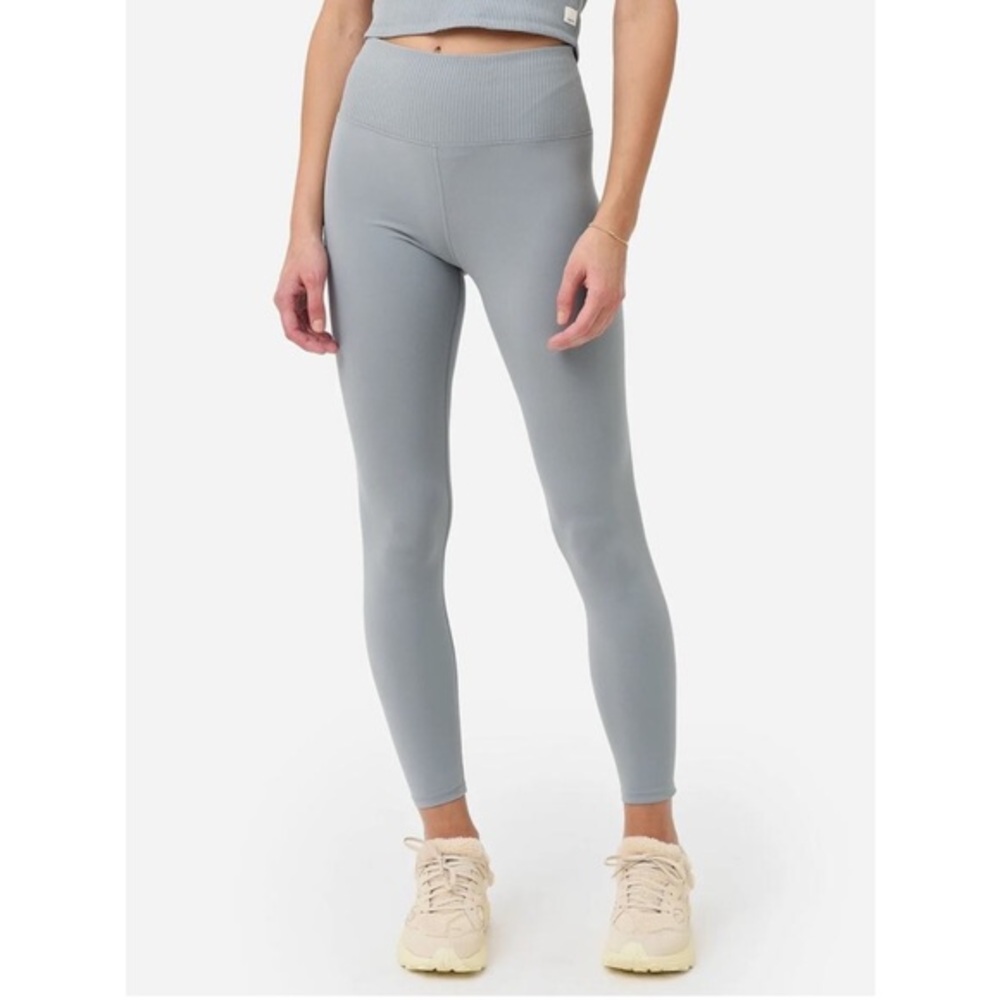 Vuori Rib Studio Leggings in Light Cloud